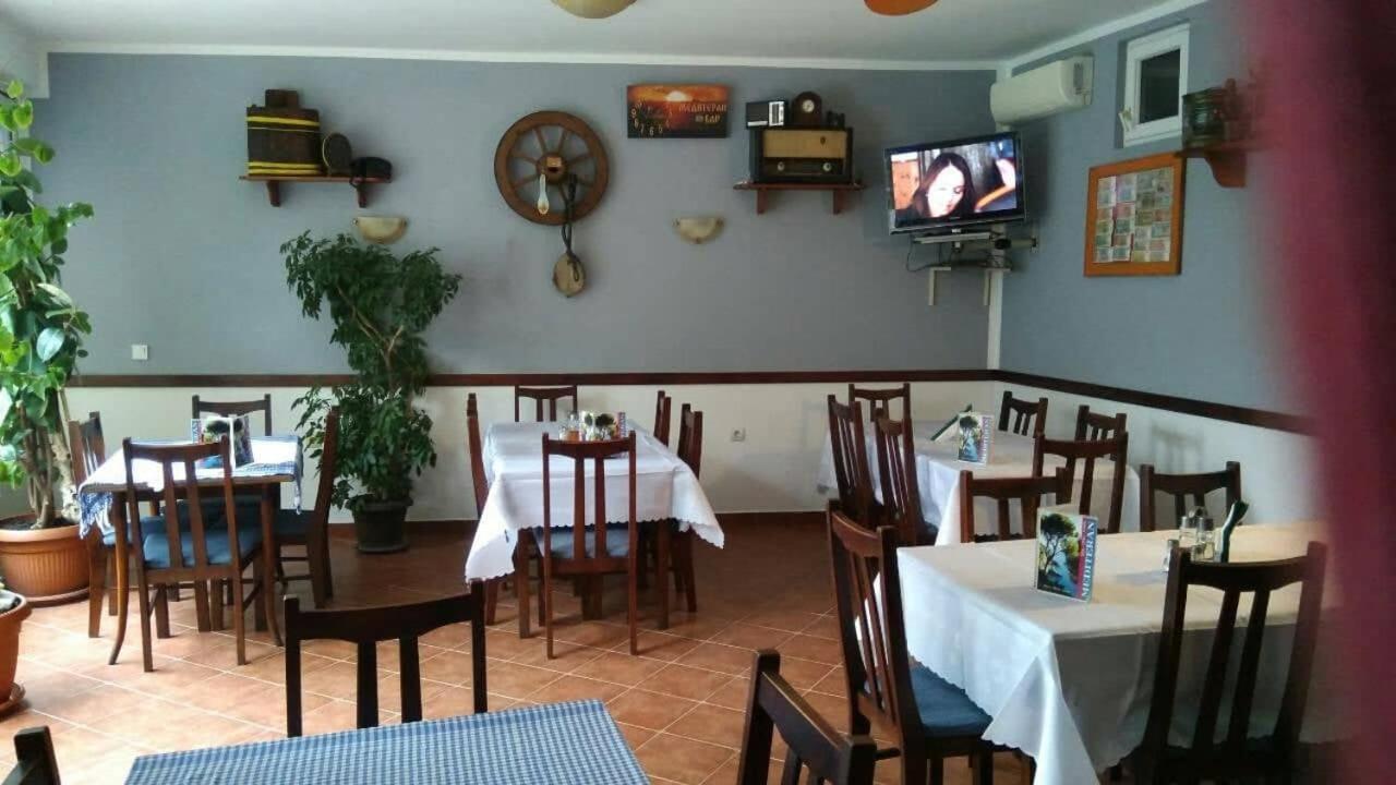 Bed And Breakfast Mediteran Бар Екстериор снимка